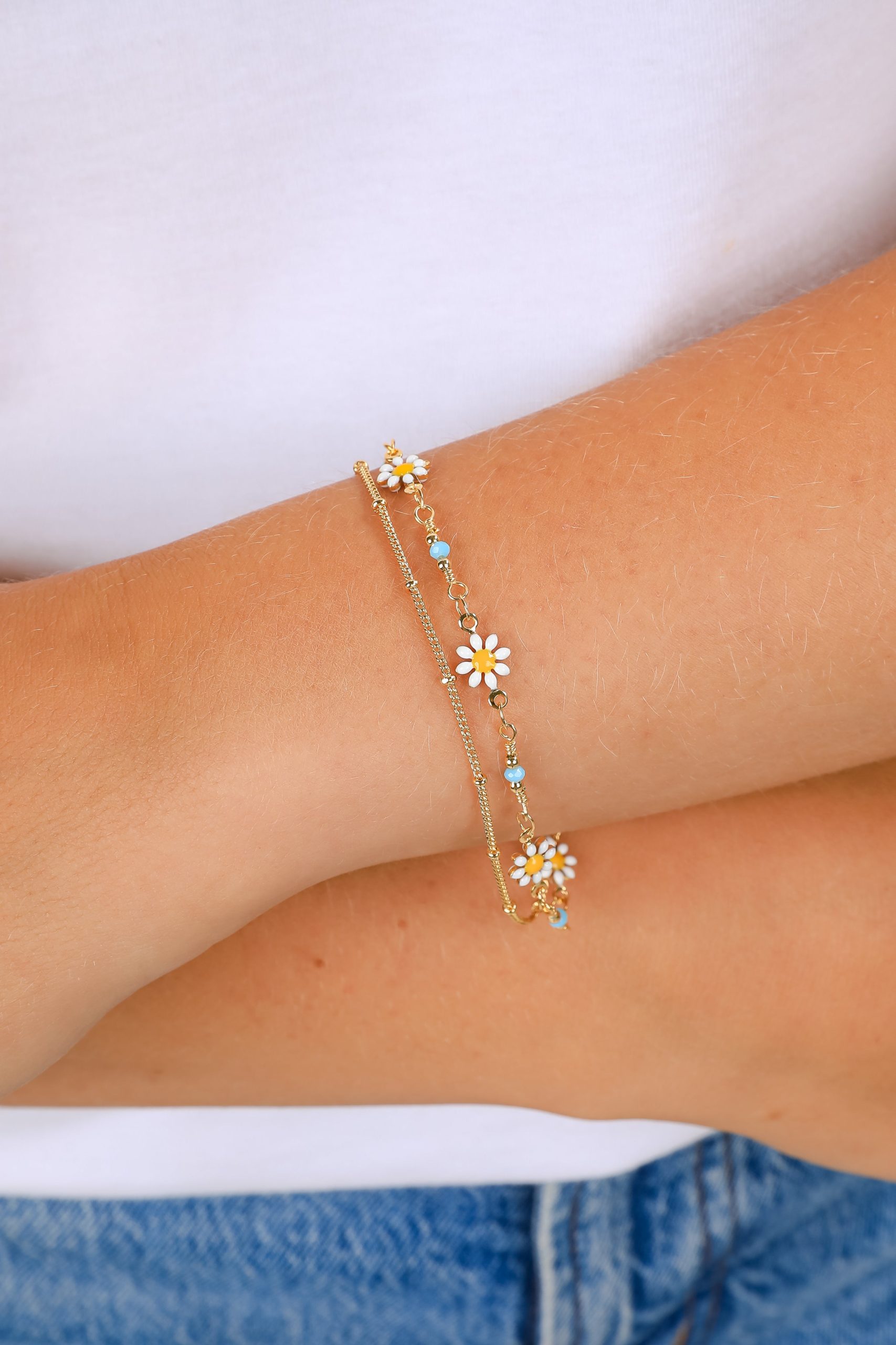 shopdressup_gold_flower_chain_bracelet-5.jpg